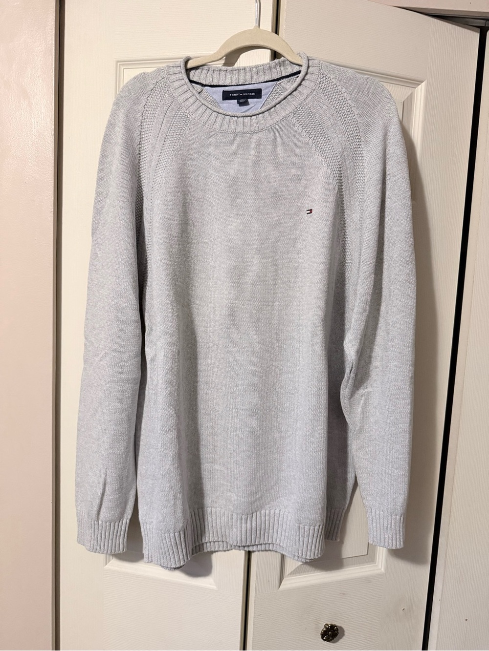Tommy Hilfiger Men’s Light Gray Crewneck Knit Sweater